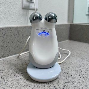 NuFace Trinity Facial Toning Microcurrent Device